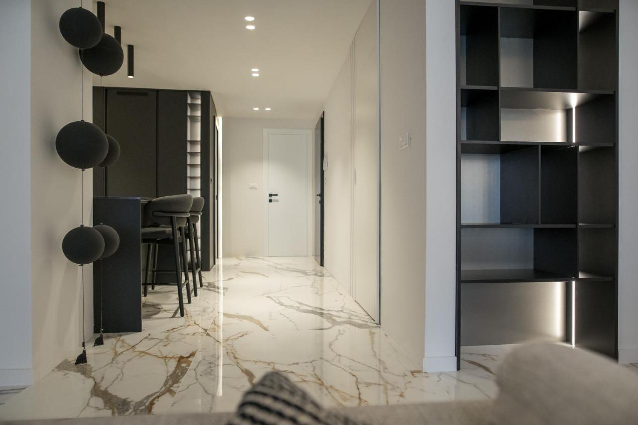 Luxury Apartment Contesa 로비니 외부 사진